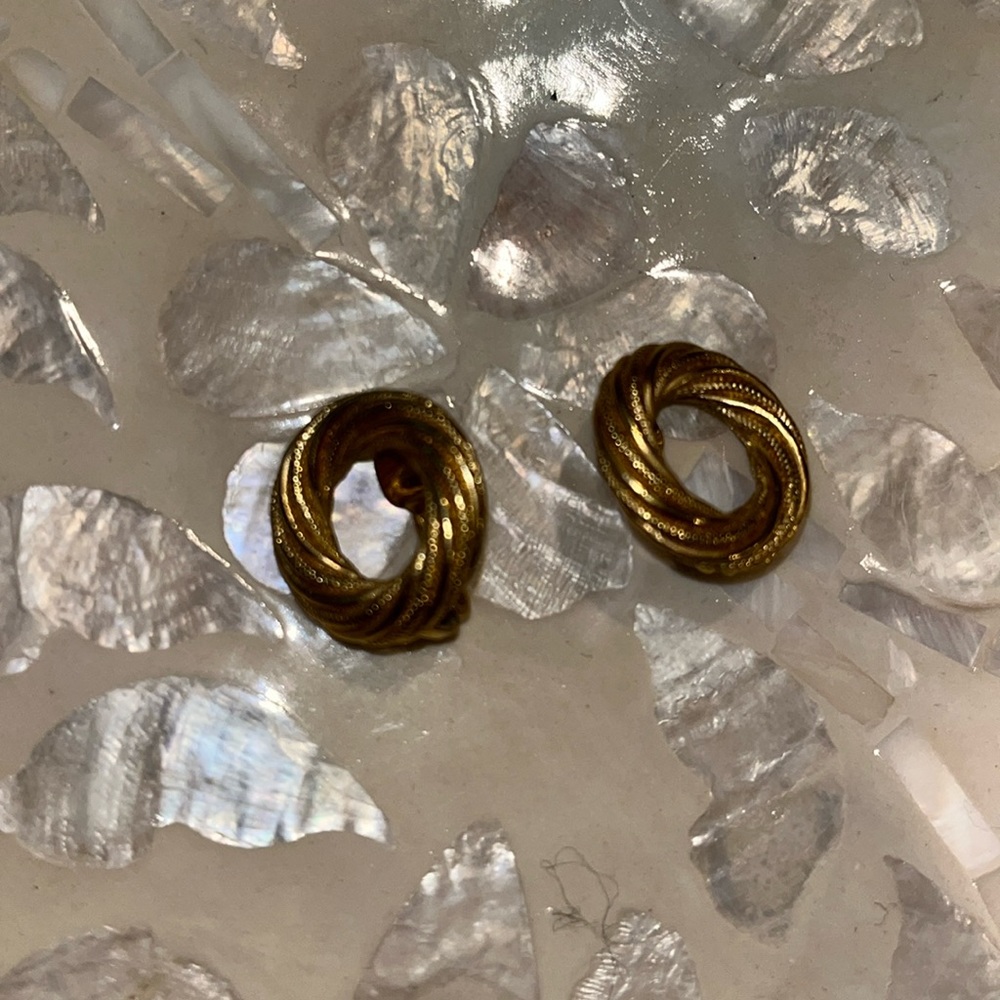 Vintage Gold clip on earrings